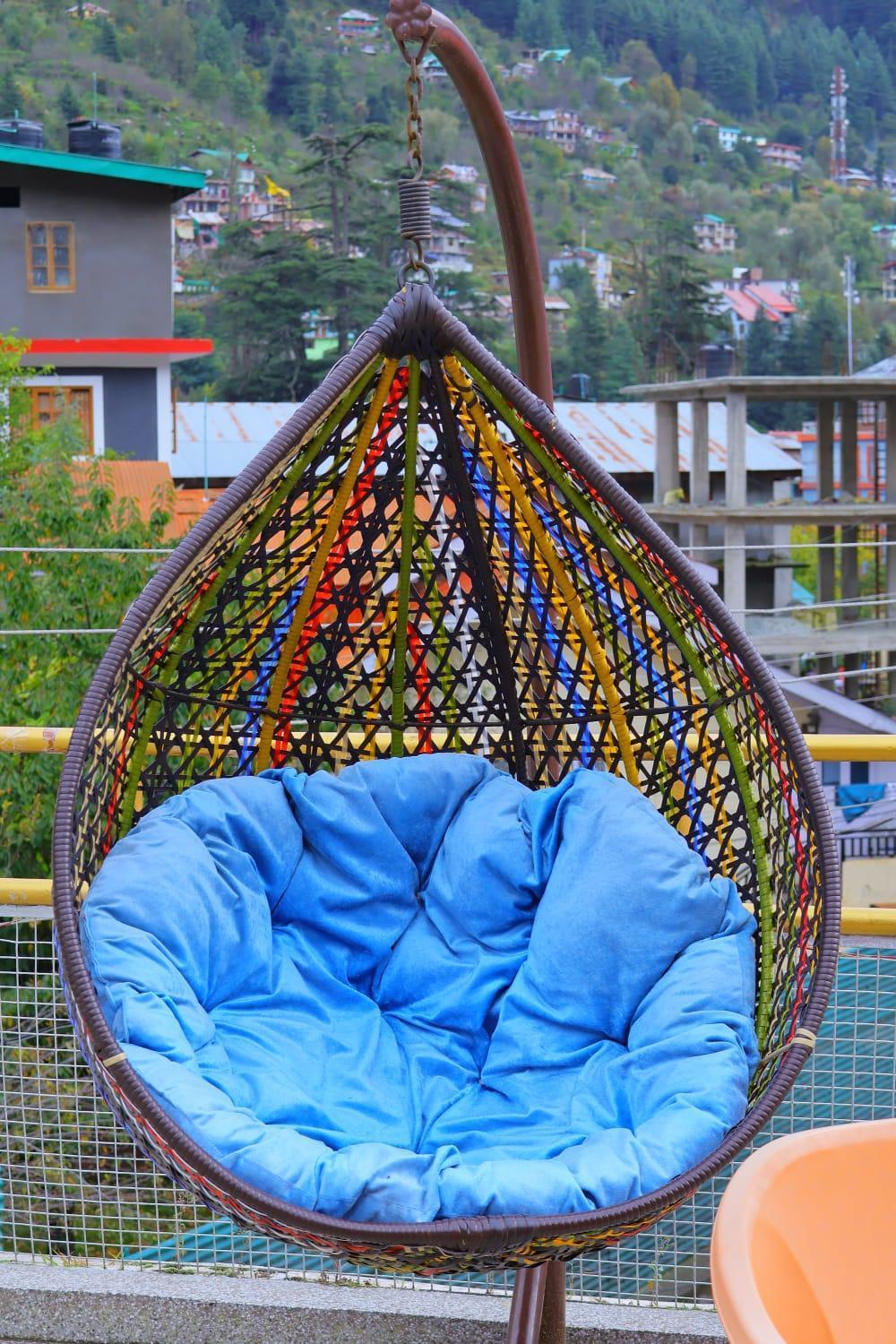 Hotel Hilltop At Mall Road Manali With Open Terrace ภายนอก รูปภาพ